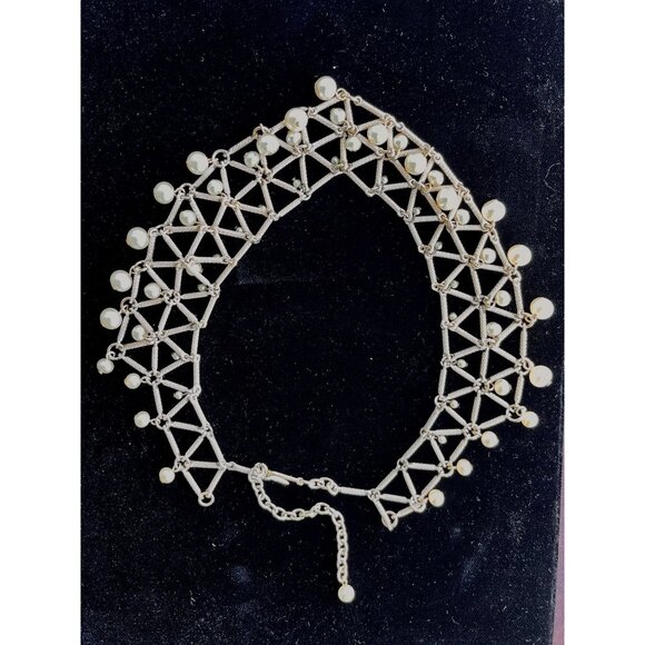 Vintage 1950's Three Layered Gold Tone Bib Necklace Three Size Pearls Triangle - Picture 2 of 3